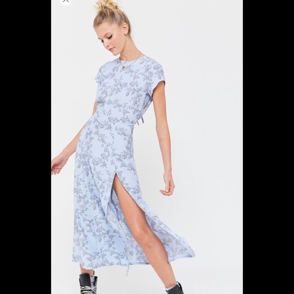 UO Lindsey Cap Sleeve Side-Slit Midi Dress